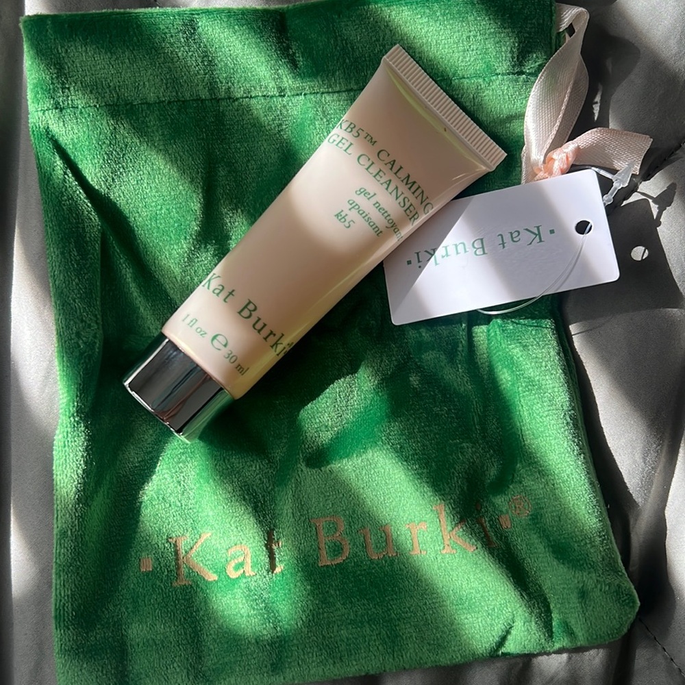 Kat Burki kn5 calming gel cleans